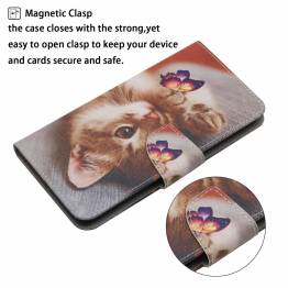  iPhone 14 Plus cover with flap and card slot in faux leather - Kitten