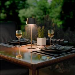  Rechargeable, waterproof, and solar-powered table lamp with touch control - Black